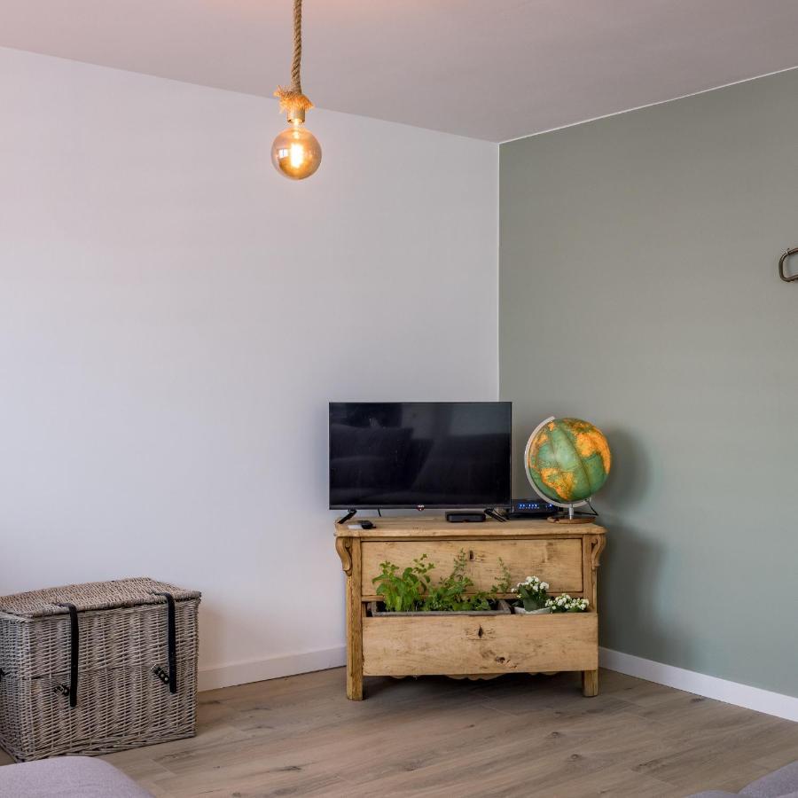 Gites In Huy - Appartements Chaleureux Dans Le Centre De Huy Exterior photo